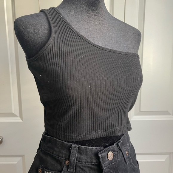 One Shoulder Ribbed Crop Tank Set (2) - Picture 2 of 6